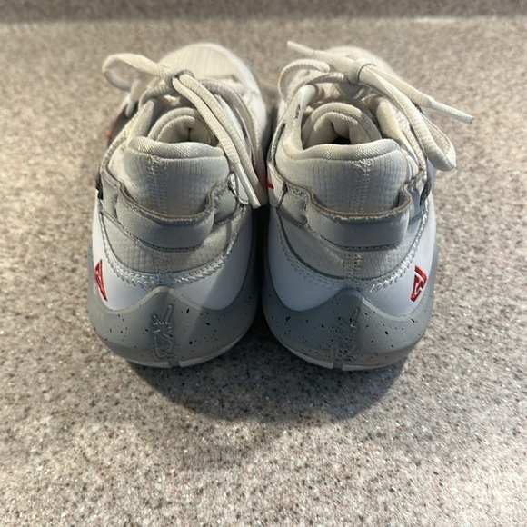 EUC Big Kids Freak Charles Veronica Court Shoes - Size 4Y - Picture 2 of 5